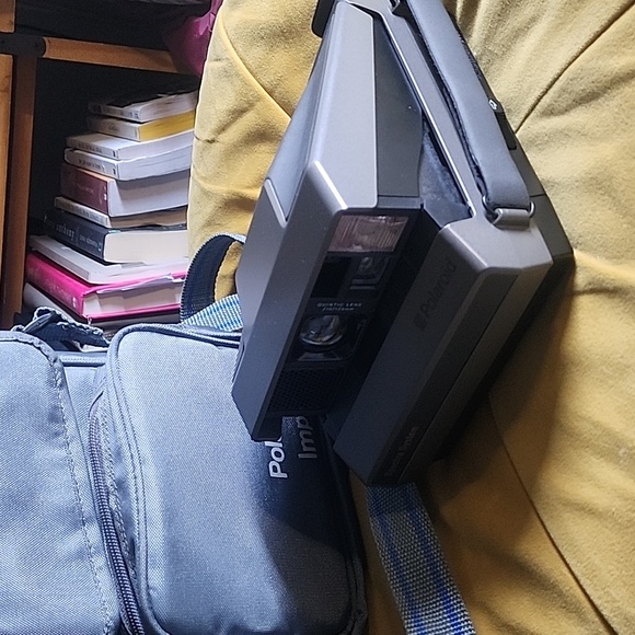 Vintage instant polaroid camera - Picture 3 of 5
